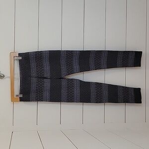 Threads 4 Thought leggings lounge pants medium grey and black